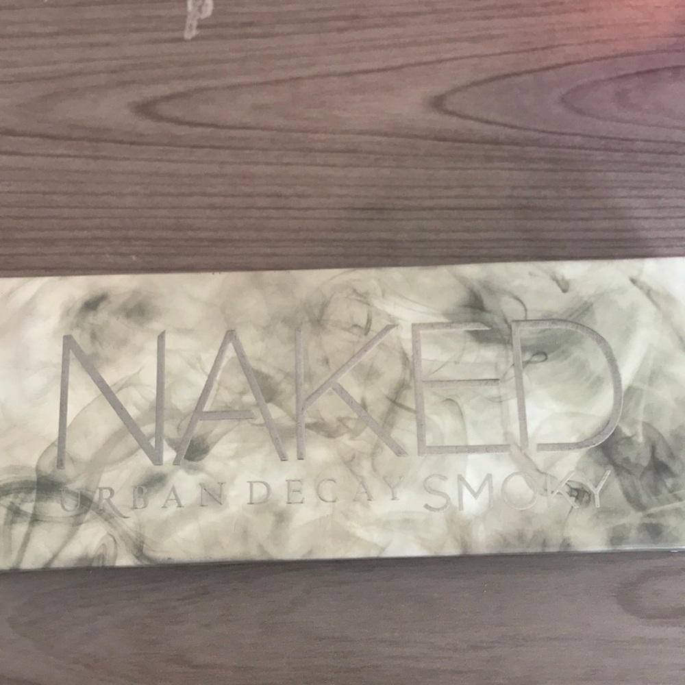 Naked urban decay smoky palette